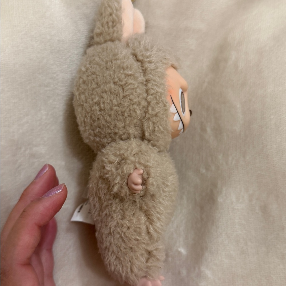 Labubu authentic - image 4